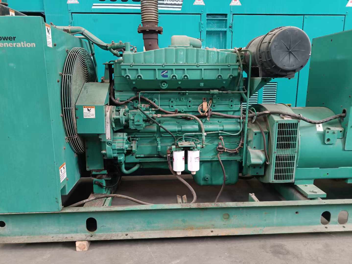 和静过载会对 600kW 柴油发电机组造成哪些损害？